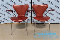 2 stk. 7 stole fra Arne Jacobsen m/armlæn MOMSFRI