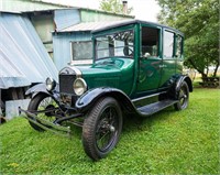 1927 Ford Model T 4 Door Sedan