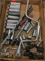 Socket ratchet and brace and extensions