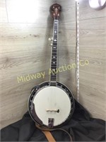 GOLD TONE 5 STRING BANJO WITH PEARL INLAY ON NECK