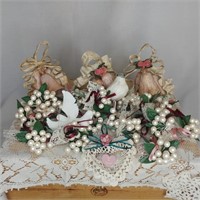 Pink Victorian Christmas Décor Bells Crochet