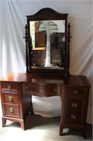 Antique Curved Front Vanity
