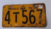 Single Ontario 1942 Licence Plate(4T567)