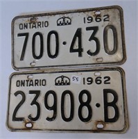 2 Single Ont. 1962  Licence Plates 23908B & 700430