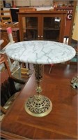 MARBLE TOP SMALL TABLE W/BRASS BASE