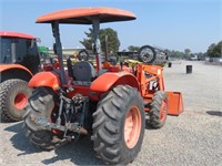 Kubota M7040D Wheel Tractor
