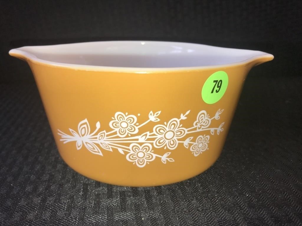 OUTSTANDING PYREX & OTHER COLLECTIBLES AUCTION