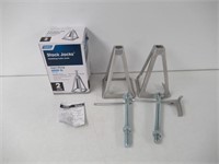"As Is" CAMCO Stack Jacks Stabilizing Trailer