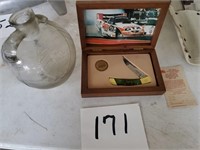 Vinegar jar and knife in box