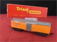 TRI-ANG OO Scale Boxcar #22831