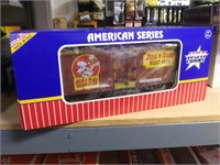USA TRAINS G Scale Dog N Suds Root Beer Woodside