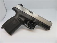 Smith & Weston SD40 VE .40 Pistol
