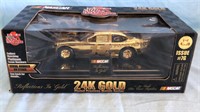 NEW 24K Gold Die Cast #71 Race Car 1:24