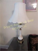 PAIR OF WHITE & GOLD TRIMMED LAMPS