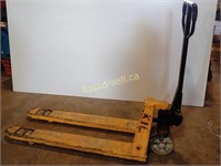 GS 4400 Pallet Truck