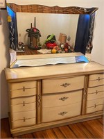 Chest of Drawers/ Dresser with Mirror