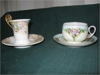 2 Vintage Teacups