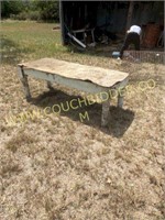 6"  turned leg crock bench