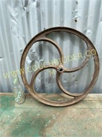 Cast iron fly wheel