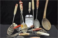 VINTAGE KITCHEN UTENSILS