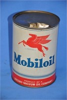 Vintage Mobiloil Winged Pegasus 1-qt oil tin