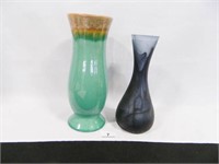 Vases (2); Two-toned; Black/Gray