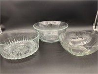 Lot of 3 Glass Bowls