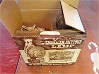 Eagle American Antique Lamp in orig. box