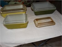 Vintage Pyrex Refrigerator Dishes w/lids ( some