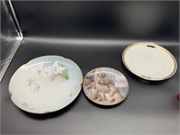 Lot of 3 Decorative Plates
