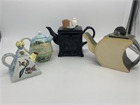 Lot of 4 Ceramic Tea Pots