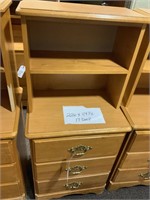 Nightstand 3 drawer w/ bookshelf