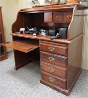 Roll top desk