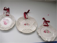 3 Rose Plates, Oriental Decoration, Clock
