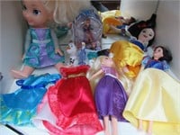 Disney Princesses Figures and Dresses