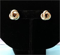 CUTE Vintage Gold Metal Clip On Earrings