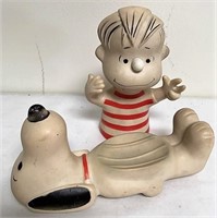 Linus and snoopy vintage bath toys