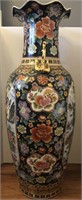 Large Satsuma style oriental vase.