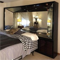 King size head board with mirrors and storage