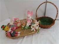 Decor Lot w/Easter Characters