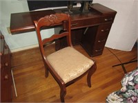 Vintage WhiteRotary Sewing Machine w/Cabinet&Chair