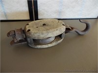 Pulley, Wooden, with Hook, 1 ea
