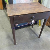 Small table w/ drawer 17x25x28