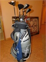 HAGEN GOLF BAG W/ ADAMS GOLF - IDEA HYBRID SET