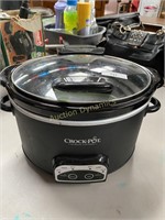 Crockpot w/hinged Lid, Removable insert