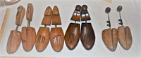 GROUP OF 4 WOOD SHOE HORNS/ STRETCHERS
