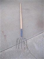 5 Prong pitch fork