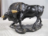 Bull / Matador