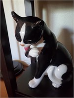 Black/ White Ceramic Cat Decor