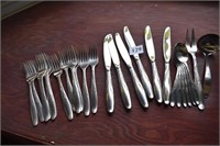 STEGOR STAINLESS FLATWARE SERVICE FOR 6 WITH 12